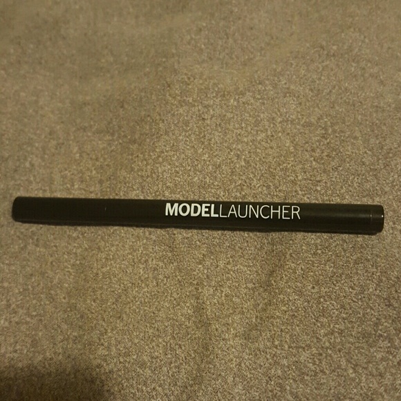 Model Launcher Felt Tip Liner