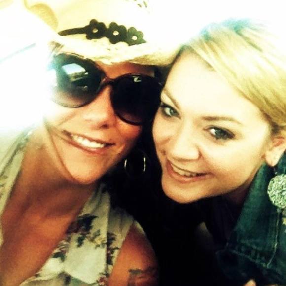 Meet your Posher, Lyndsi - Picture 1 of 1