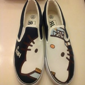 Hand print cute sneakers