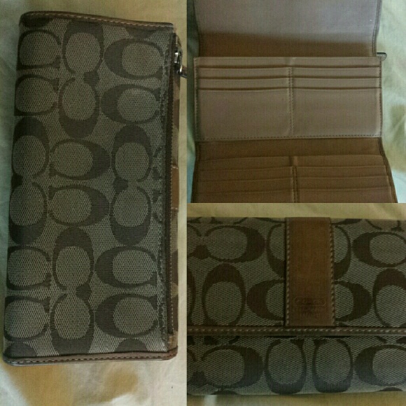 Coach Tan Wallet