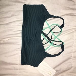 Lulu lemon sports bra