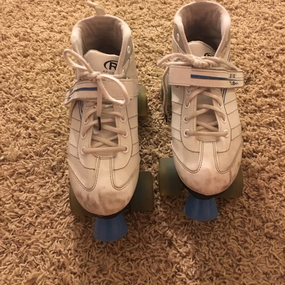 Women's size 7-8 roller skates