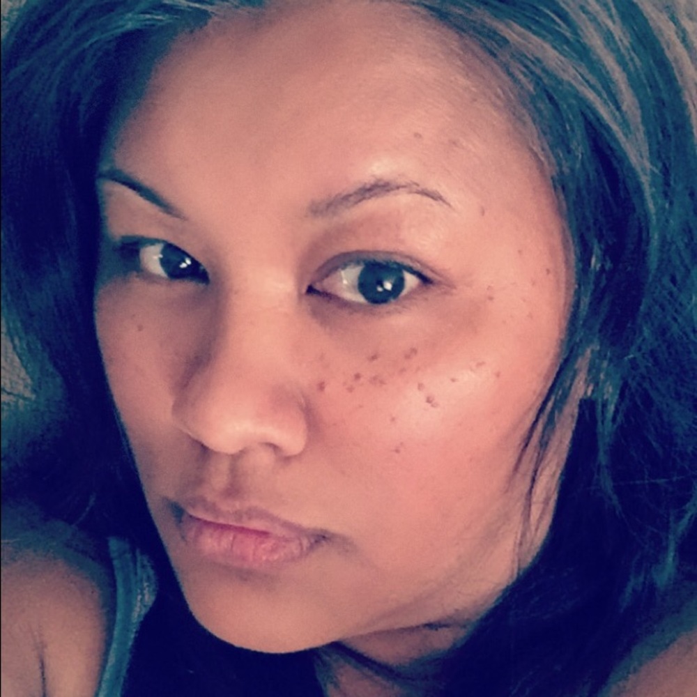 Meet your Posher, Carla