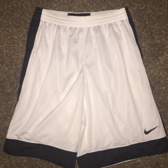 Nike Pants - Nike basketball shorts