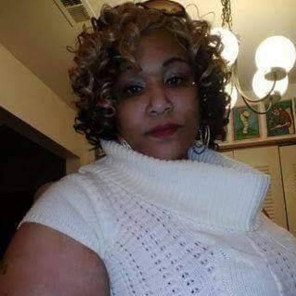 Meet your Posher, Monique - Picture 1 of 1