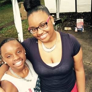 Meet your Posher, Mi'asia