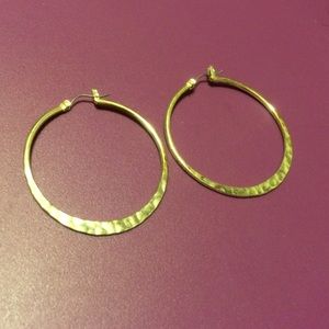 Silver hoop earings