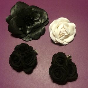 4 flower hair clips