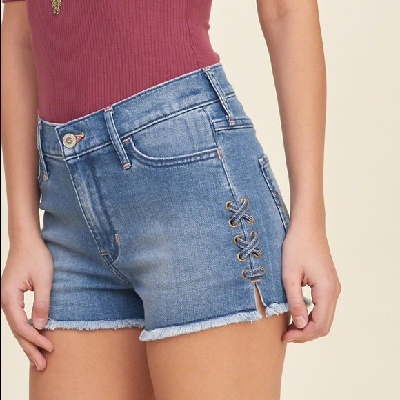 HOLLISTER HIGH RISE DENIM SHORTS - Picture 2 of 4