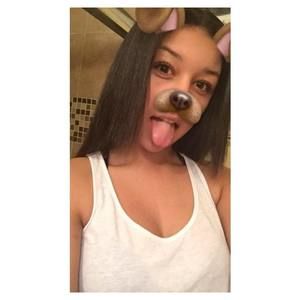 Meet your Posher, Hayley