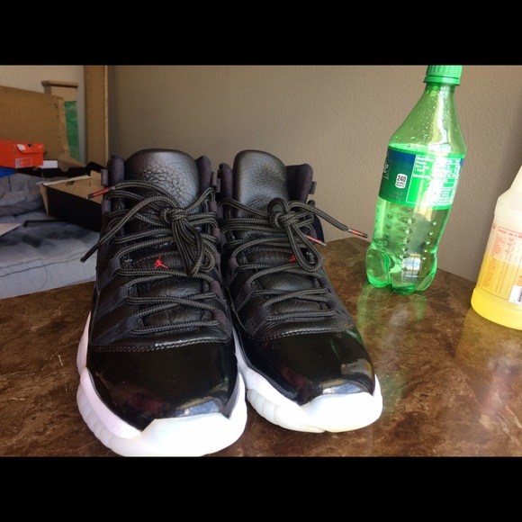 Christmas 2015 Jordan 11s Size 4Y