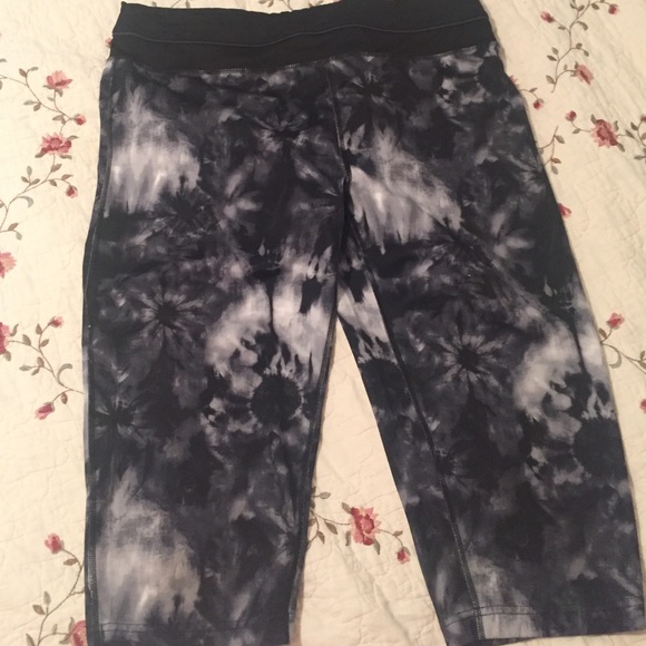 Danskin Workout capris pants, size XL
