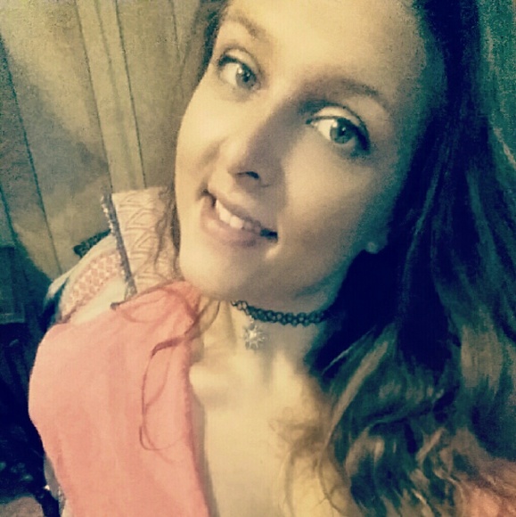 Meet your Posher, Haley