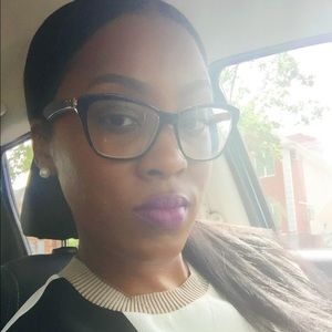 Meet your Posher, Shamika