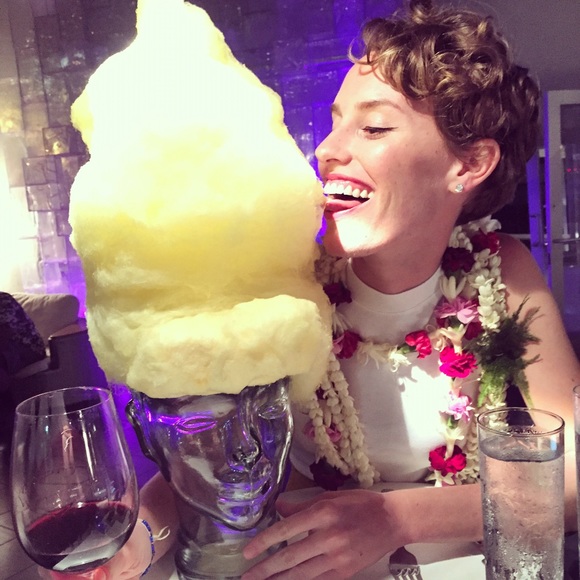 Meet your Posher, Cheryl - Picture 4 of 4