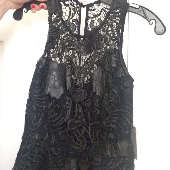 Lovers + Friends lace dress - Picture 3 of 3