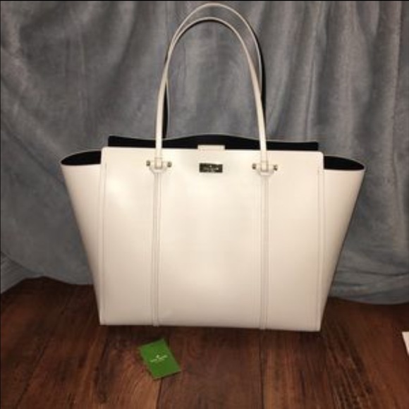 FLASH SALE TODAY.Cream & Black Kate Spade purse