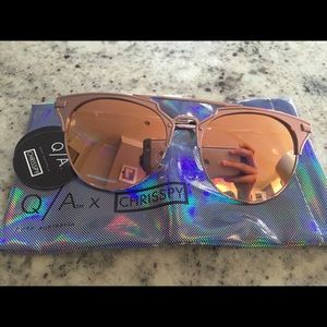 BRAND NEW Quay Australia X Chrisspy Gemini Gold