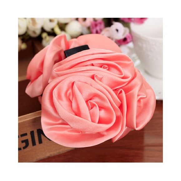 Hair Claw Clips - Picture 2 of 5