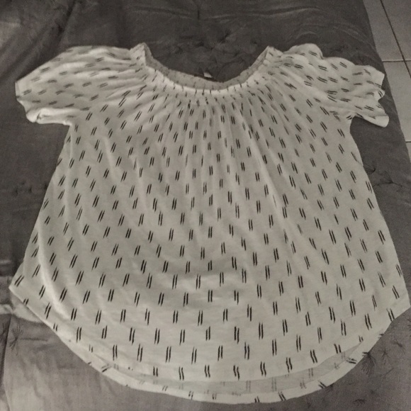 Black & white top