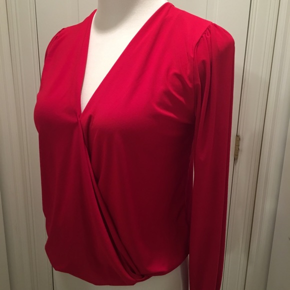 A'Gaci off the cuff surplice (NWT)