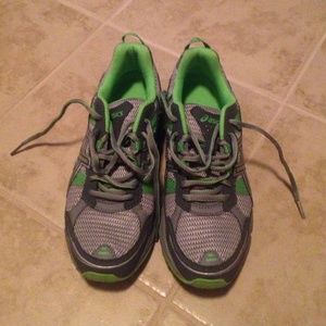 Asics, size 9 tennis shoes