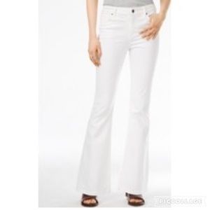 NWT SIze 28 GUESS CHARLOTTE FLARE white jeans