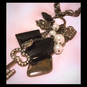 NWOT charm and chain necklace