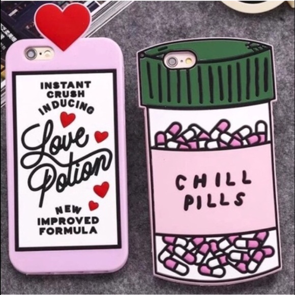💕💊 Super Cute Chill Pill Case 💊💕