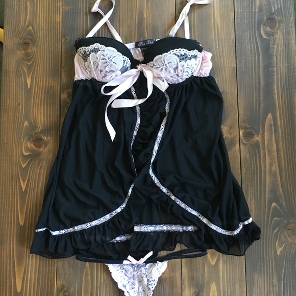 Beautiful light pink and black lingerie set.