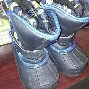 Baby snow boots
