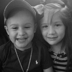 Meet your Posher, Claudia