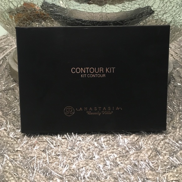 Anastasia Beverly Hills Contour Kit