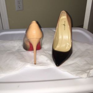 Pointed toe heels👠