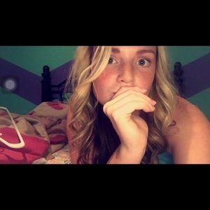 Meet your Posher, Hailey