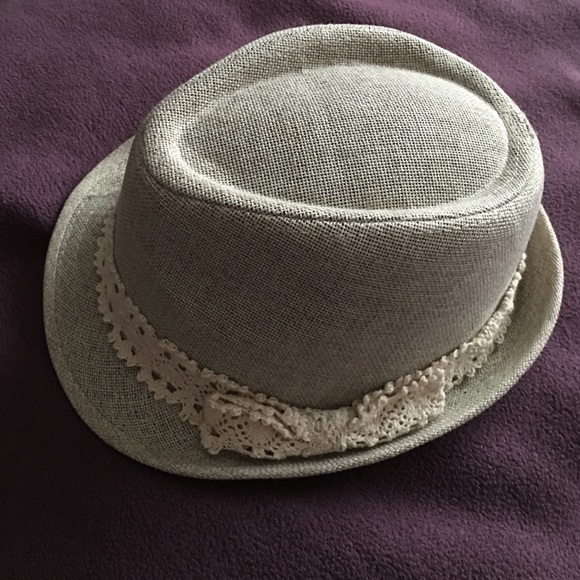 Forever 21 Accessories - Lace Fedora ❤️