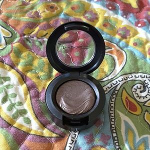 Mac extra dimension shadows