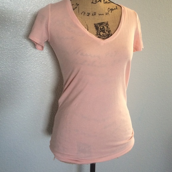 AEO V Neck Tee