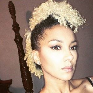 Meet your Posher, Christine