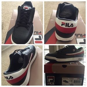 Fila Low Top Sneakers