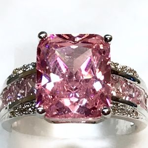 Beautiful Pink and White Cz Alloy 💍