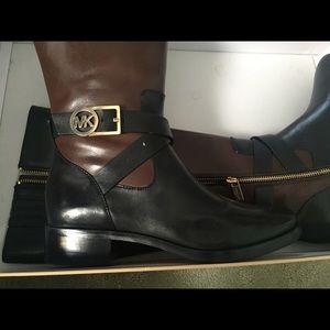 Michael Kors Bryce Tall Boot. Size : 7 1/2.