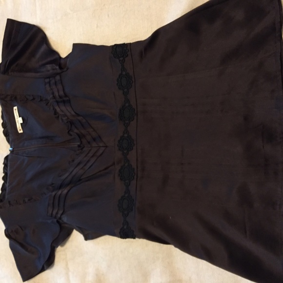 Flattering brown blouse