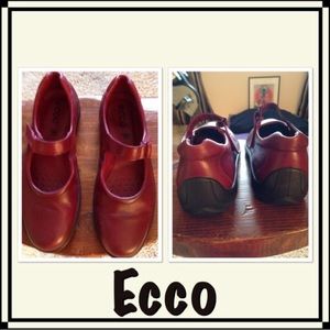 Ecco Mary Janes