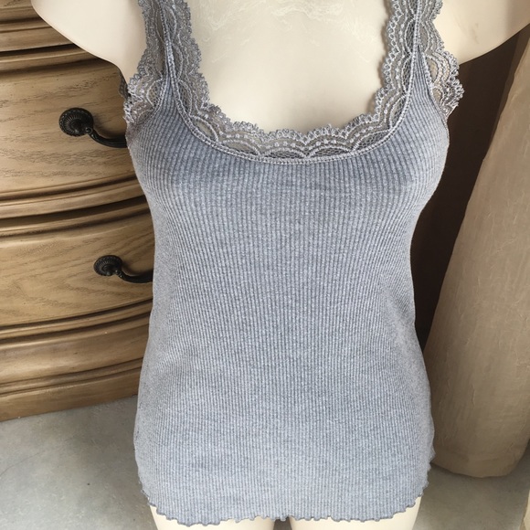 Isabella Rodriguez Tops - Isabella Rodriguez stretchy cotton lace top new