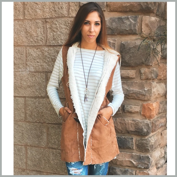 🆕Faux Suede Vest - Picture 2 of 3