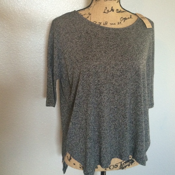 AEO 3/4 sleeve hi low top