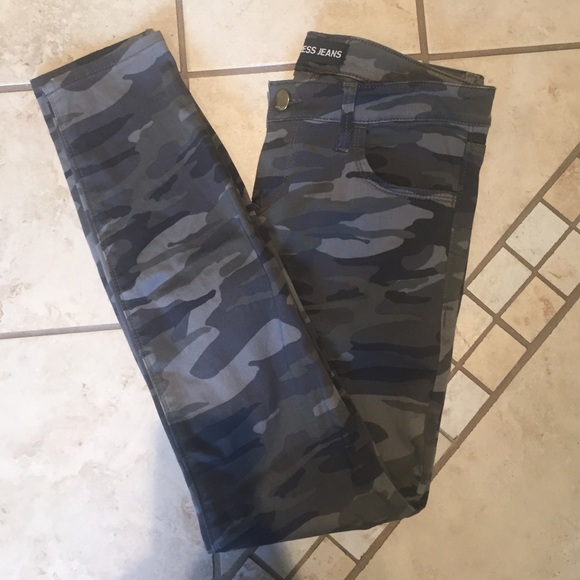 Express camo skinny ankle jeans