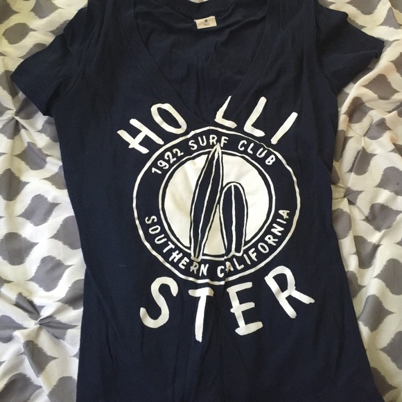 Hollister V neck