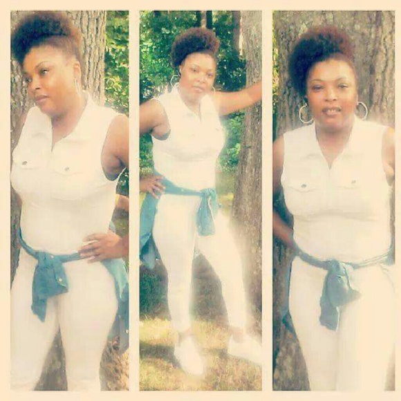 *SOLD* One- piece skinny Jumpsuit zip in the front